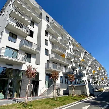 Апартаменти 2 With Terrace, New Building, Jarabinkova Street Братислава